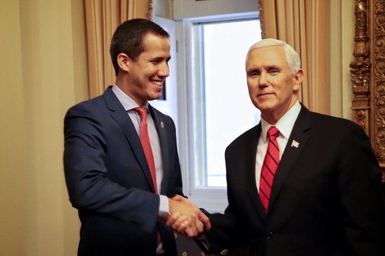 El vicepresidente de EEUU, Mike Pence, y el presidente encargado de Venezuela, Juan Guaidó.